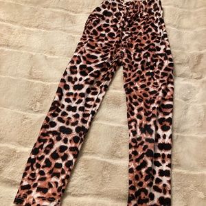 Cheetah print leggings